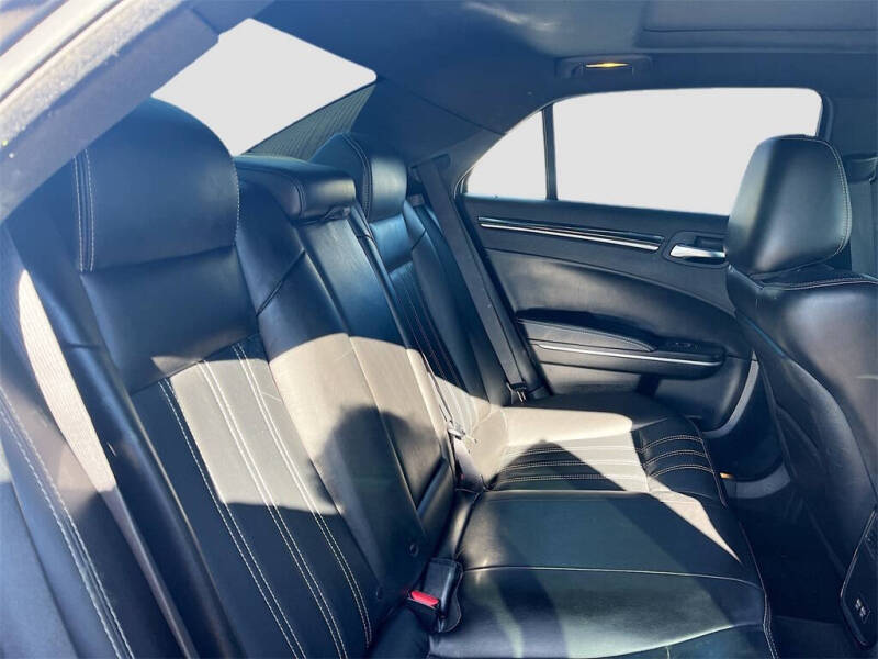 2022 Chrysler 300 S V6