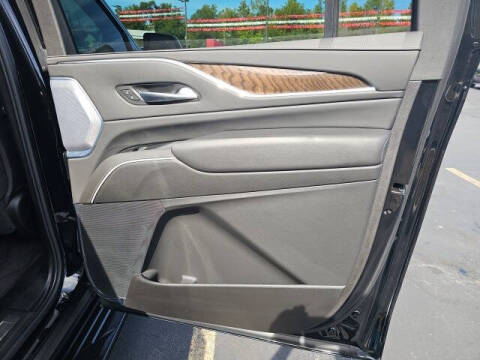 2024 Cadillac Escalade ESV Premium Luxury Platinum