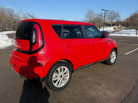 2017 Kia Soul +