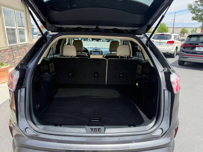 2020 Ford Edge SEL
