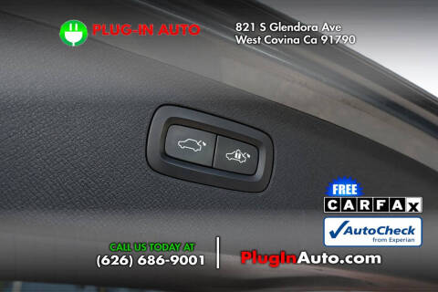 2016 Volvo XC90 T6 Momentum