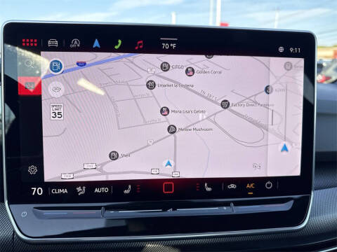 2025 Volkswagen Golf GTI SE