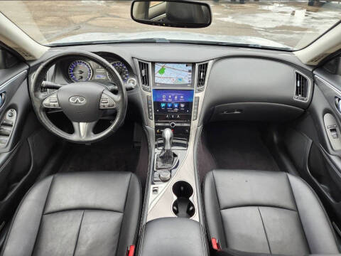 2015 Infiniti Q50 Premium