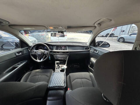 2019 Kia Optima LX