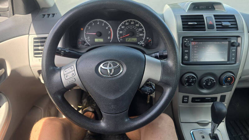 2013 Toyota Corolla LE