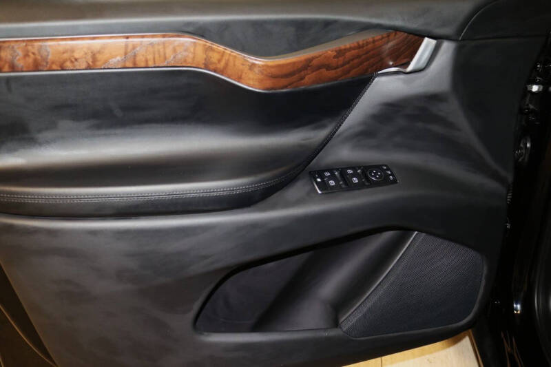 2020 Tesla Model X Long Range