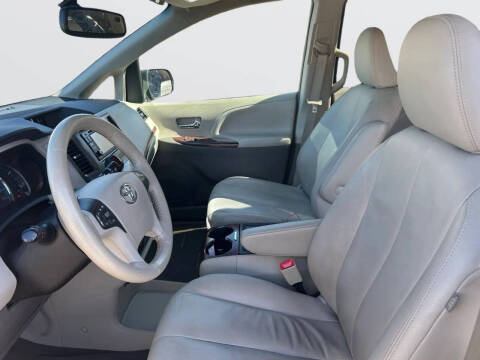 2013 Toyota Sienna
