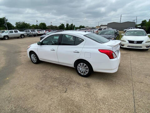 2018 Nissan Versa