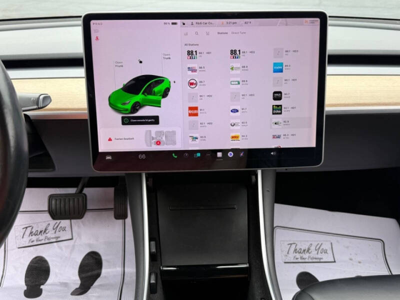 2019 Tesla Model 3 Mid Range