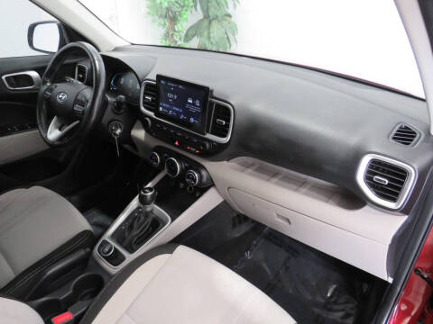 2023 Hyundai Venue SEL