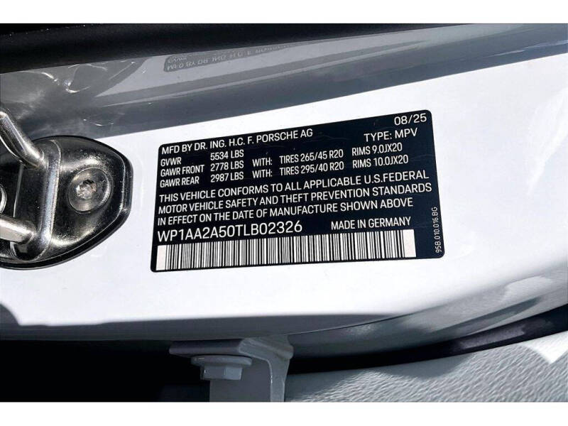 2026 Porsche Macan