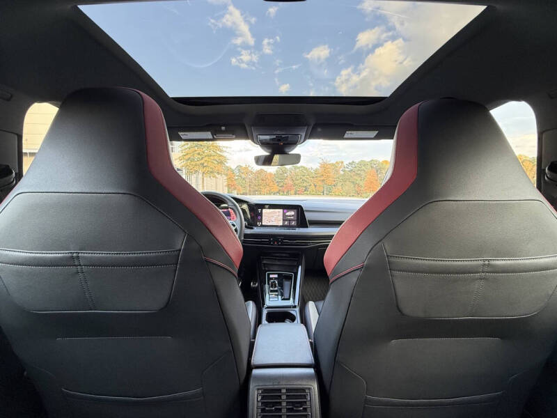 2024 Volkswagen Golf GTI SE