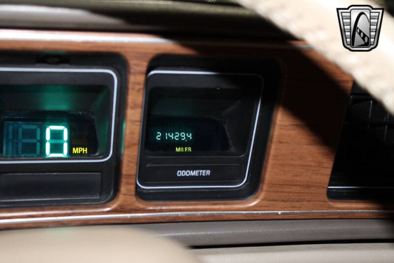 1988 Lincoln Mark VII Bill Blass