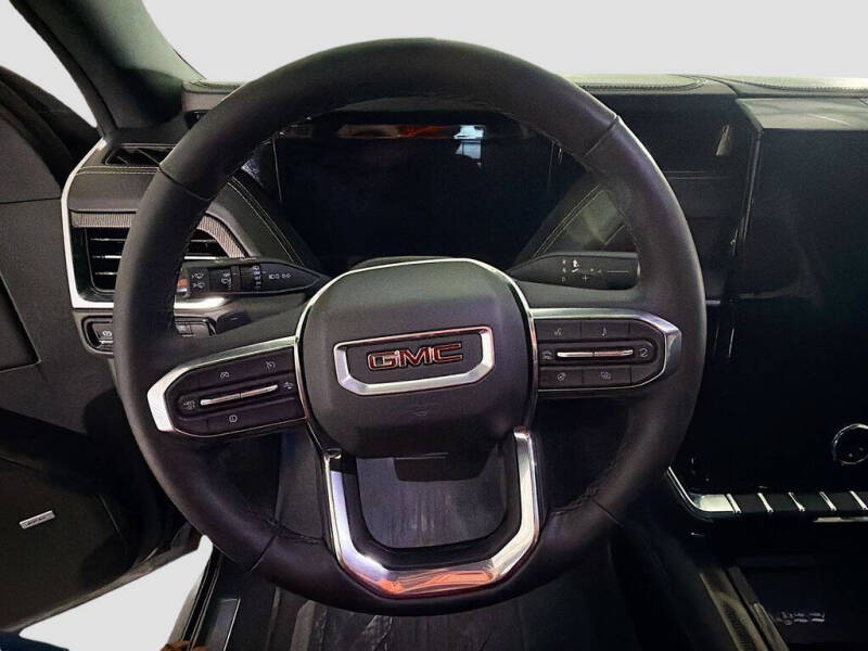 2025 GMC Yukon Elevation