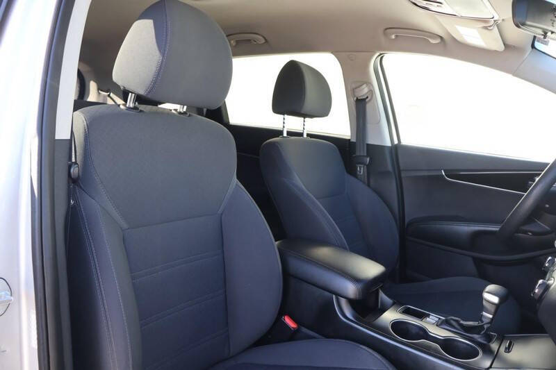 2020 Kia Sorento LX V6