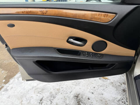 2009 BMW 5 Series 528i xDrive