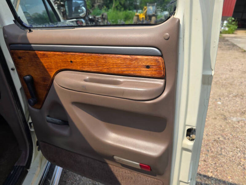 1992 Ford F-350 XLT Lariat