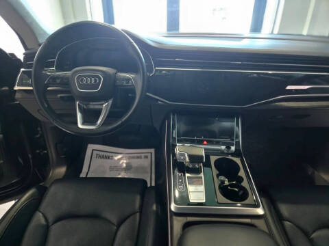 2020 Audi Q8 quattro Prestige 55 TFSI