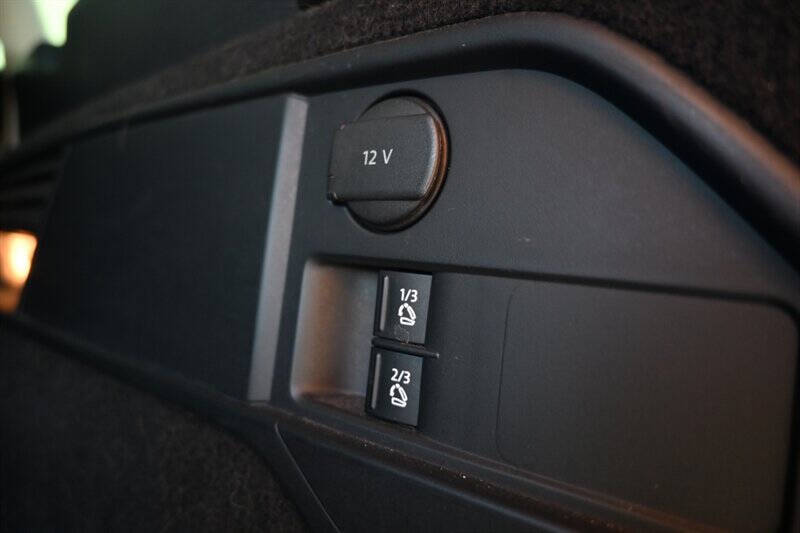 2016 Volkswagen Touareg VR6 Lux