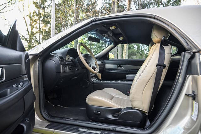 2005 Ford Thunderbird Deluxe