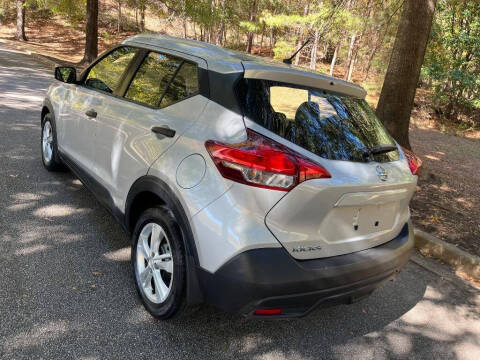 2019 Nissan Kicks S