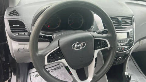 2012 Hyundai Accent GLS