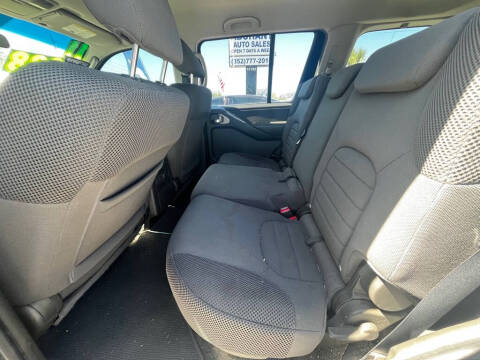 2011 Nissan Pathfinder S