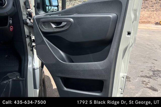 2025 Mercedes-Benz Sprinter