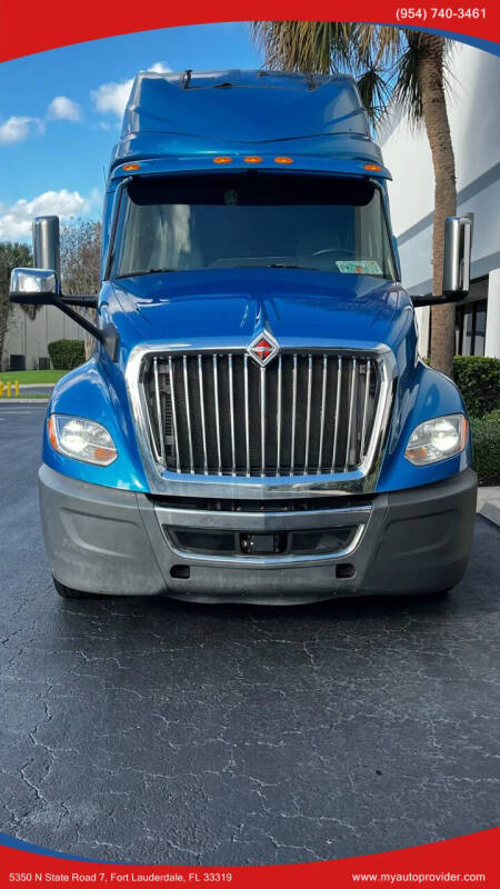 2018 International LT625