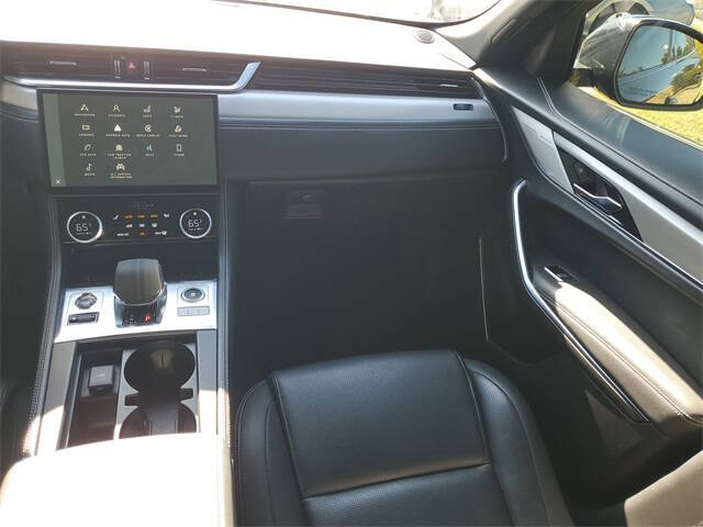 2024 Jaguar F-PACE P250 R-Dynamic S