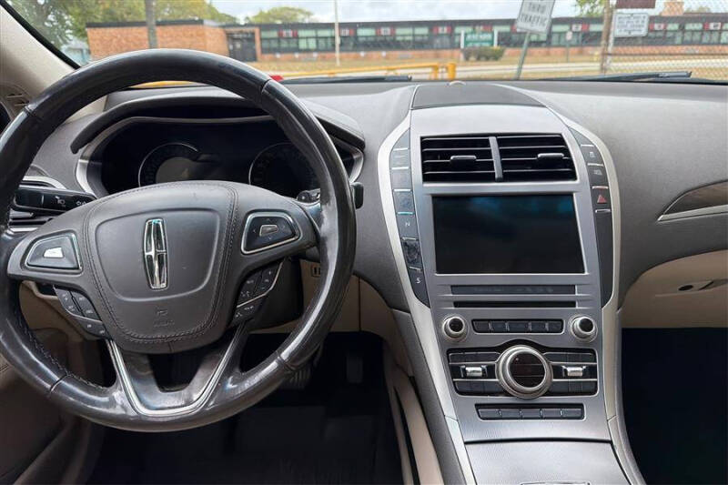 2017 Lincoln MKZ Reserve