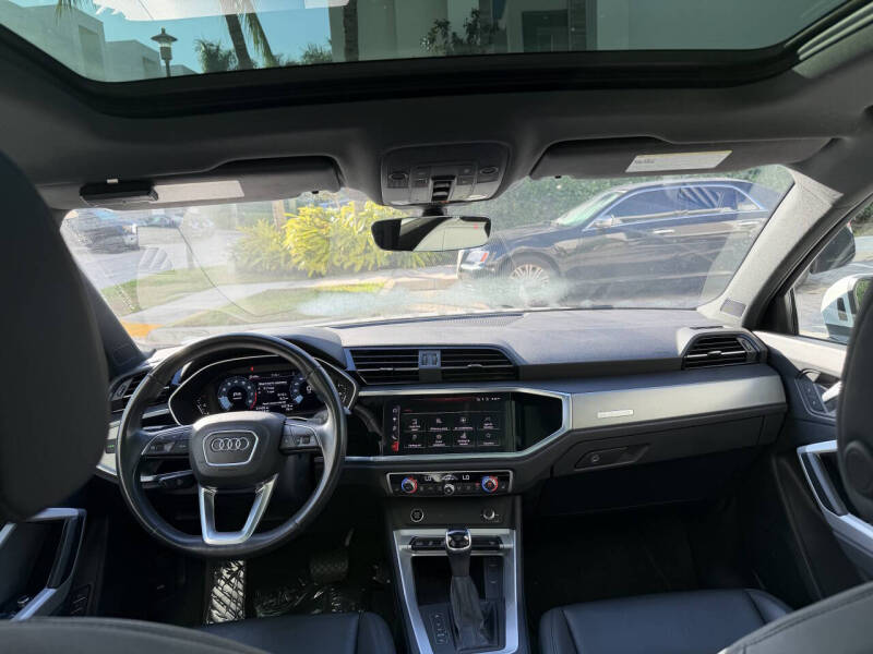 2023 Audi Q3 quattro S line Premium 45 TFSI