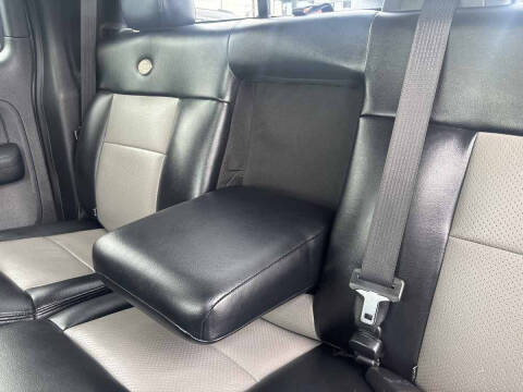 2005 Ford F-150 Lariat