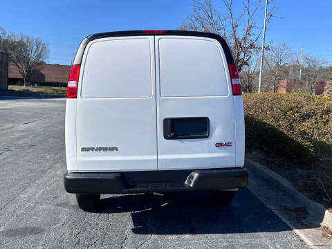 2023 GMC Savana 2500