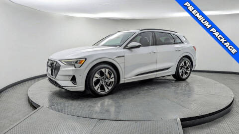 2021 Audi e-tron quattro Premium