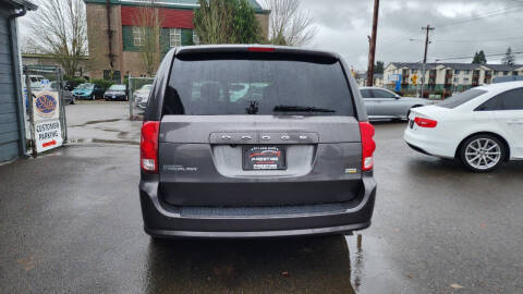 2018 Dodge Grand Caravan SE Plus