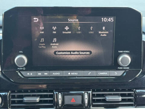 2022 Nissan Pathfinder SV