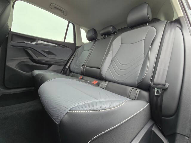 2026 Volkswagen Tiguan SE 4Motion