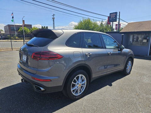 2016 Porsche Cayenne
