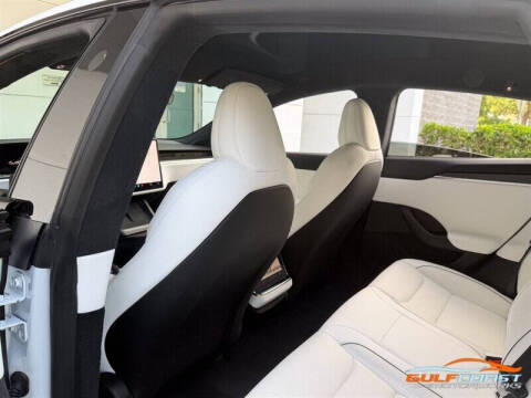 2022 Tesla Model S Plaid