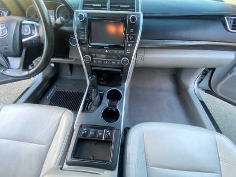 2017 Toyota Camry Hybrid