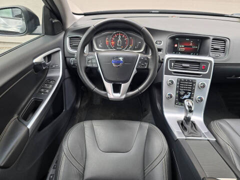 2017 Volvo S60 T5 Dynamic