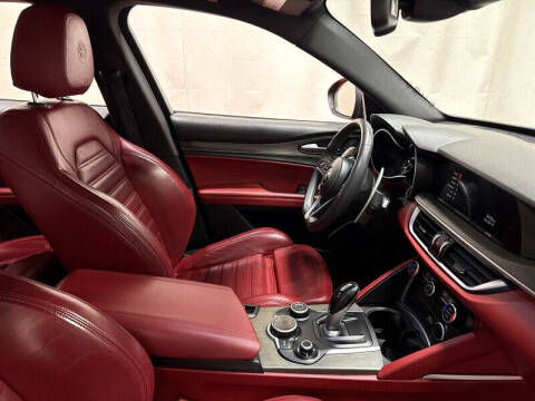 2018 Alfa Romeo Stelvio Ti Sport