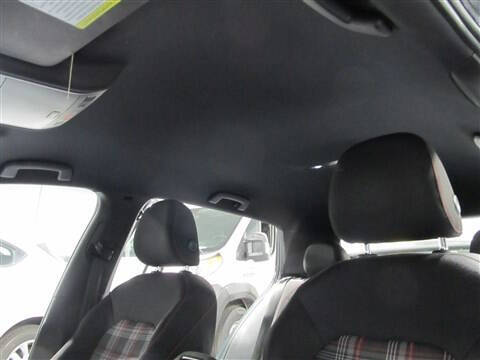 2017 Volkswagen Golf GTI S