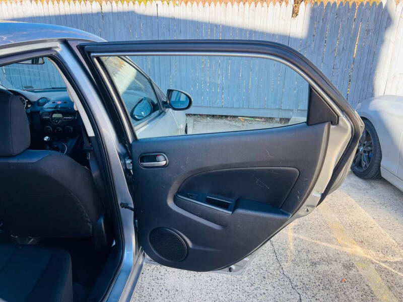 2012 Mazda MAZDA2 Sport