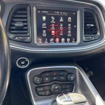 2016 Dodge Challenger R/T Scat Pack