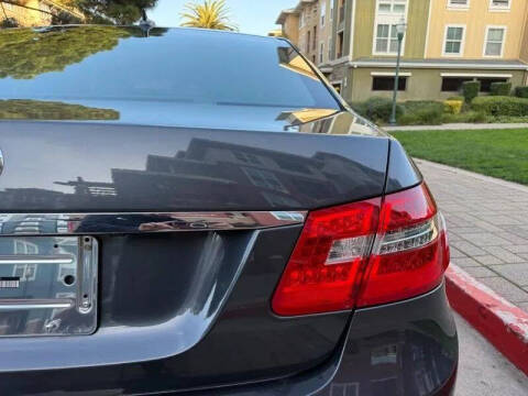 2010 Mercedes-Benz E-Class