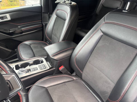 2022 Ford Explorer ST-Line