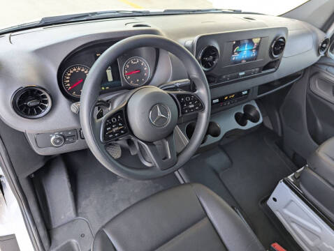 2023 Mercedes-Benz Sprinter 2500