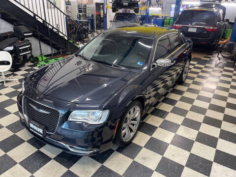2017 Chrysler 300 C